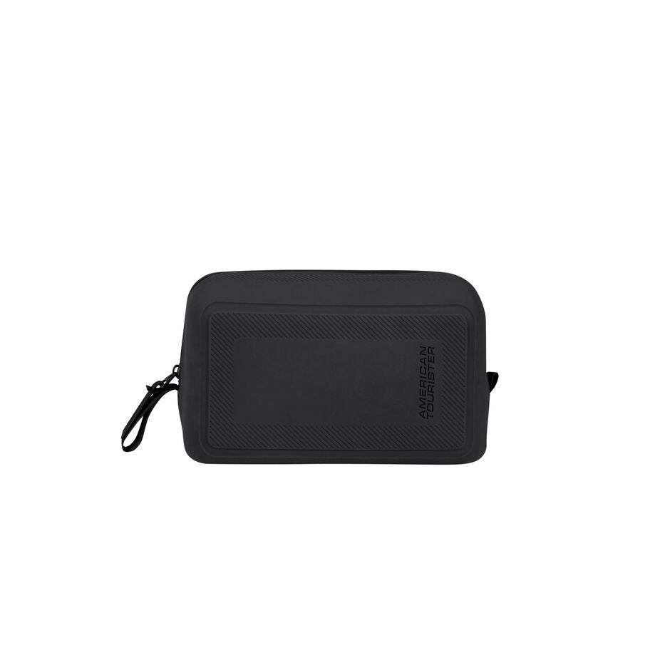 Urban Groove Toiletry Kit in the color Black. image number 5